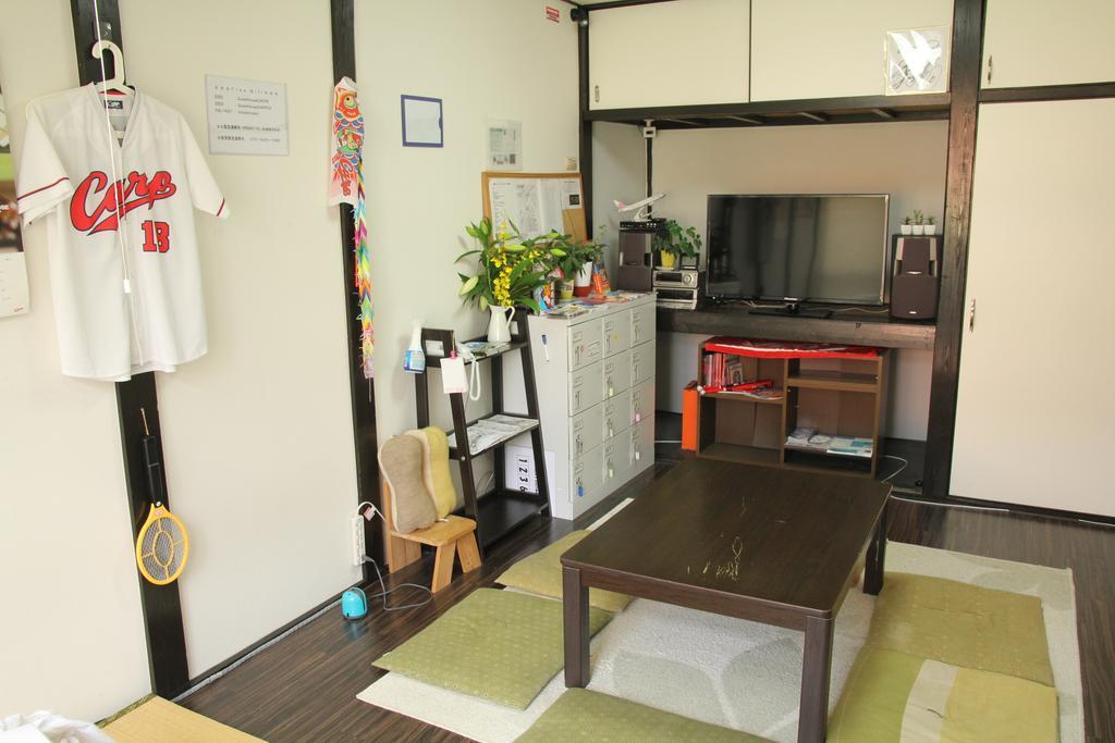 Guest House Carpe Hiroshima Koi Kültér fotó